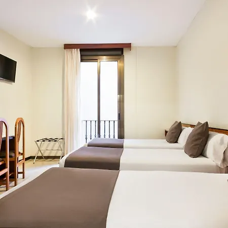 Hotell Condal 3*